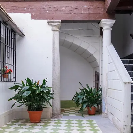 Apartment La Casa De Gigantones By Ap Toledo