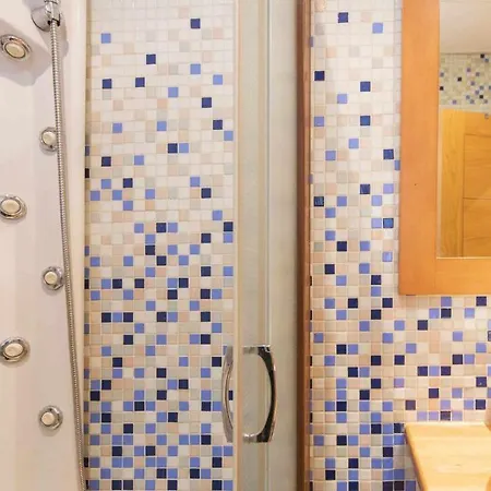 Apartment La Casa De Gigantones By Ap Toledo